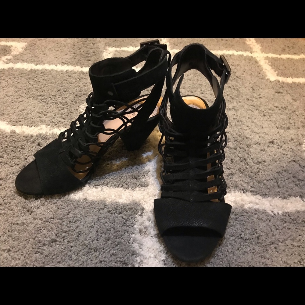 Black Vince Camuto heels size 5